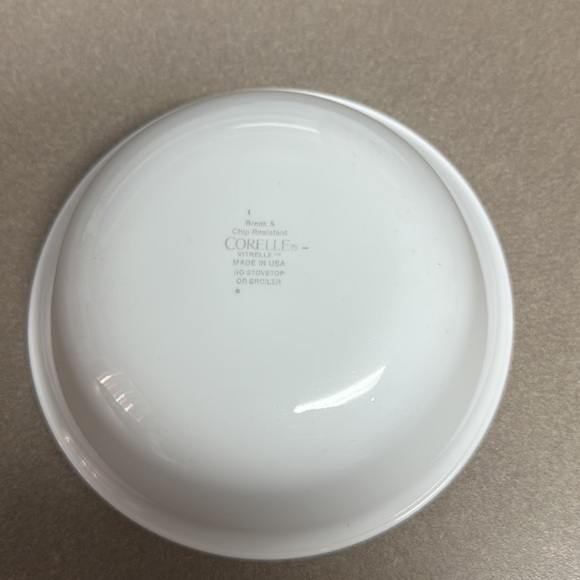 Corelle cereal bowls retired pattern. 2-6 1/4” with red rings - Picture 6 of 6